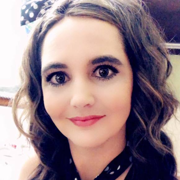 Meet your Posher, Mindy - Picture 1 of 1